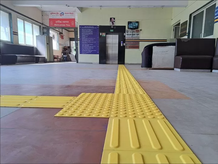 Integrated Tactile Tiles